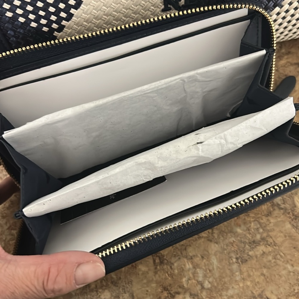 Kate Spade Navy and White Checkered Ella Tote Bag & Wallet - Picture 4 of 7